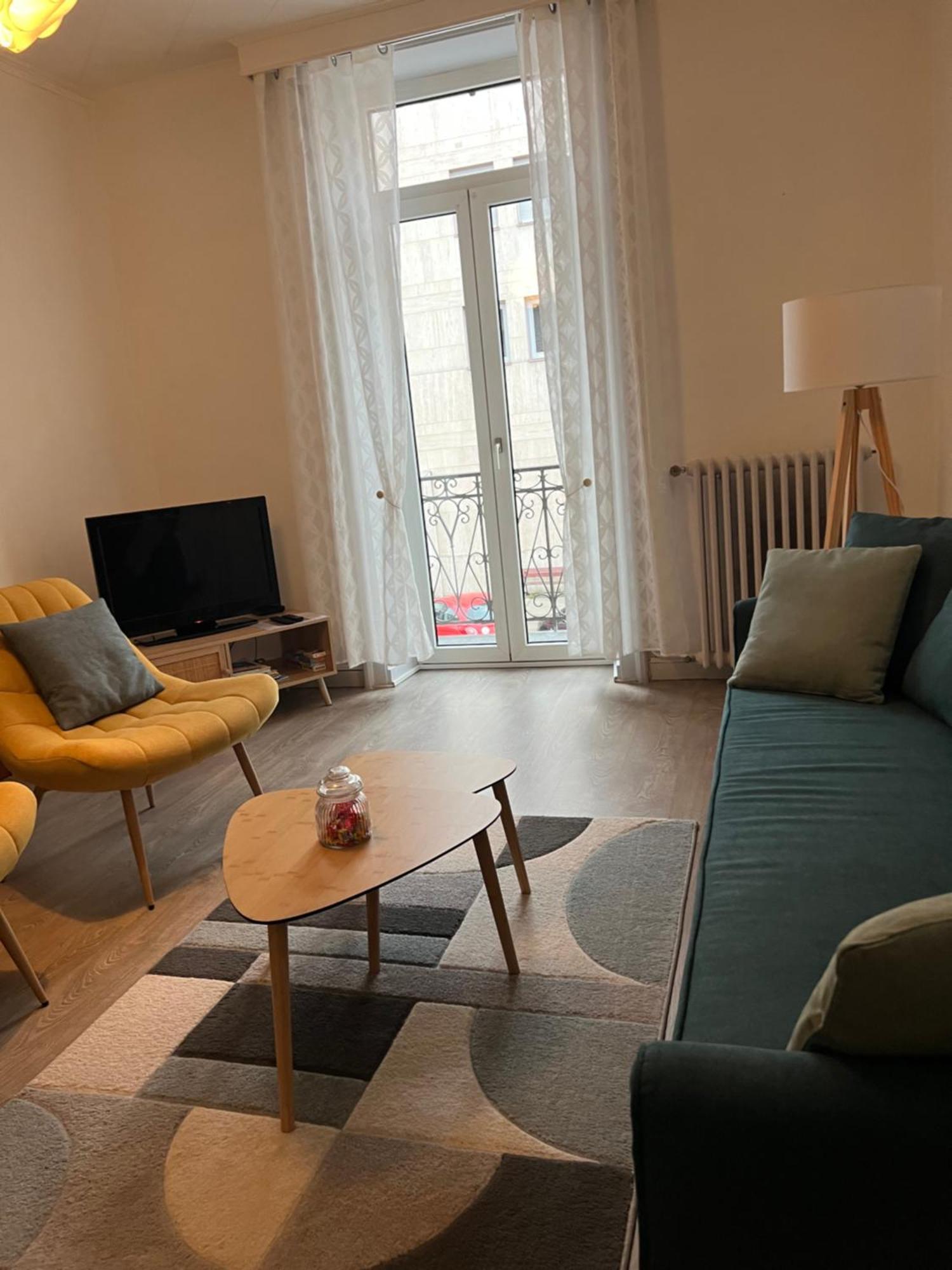 Appartement T4 70M2 - Meuble - Centre Ville - Proche Thermes Lons-le-Saunier Exterior foto